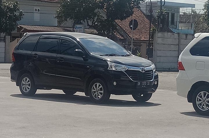 Private Car Transfer from Ekas to Kuta Lombok & Senggigi — Scenic Lombok East‑to‑West Route