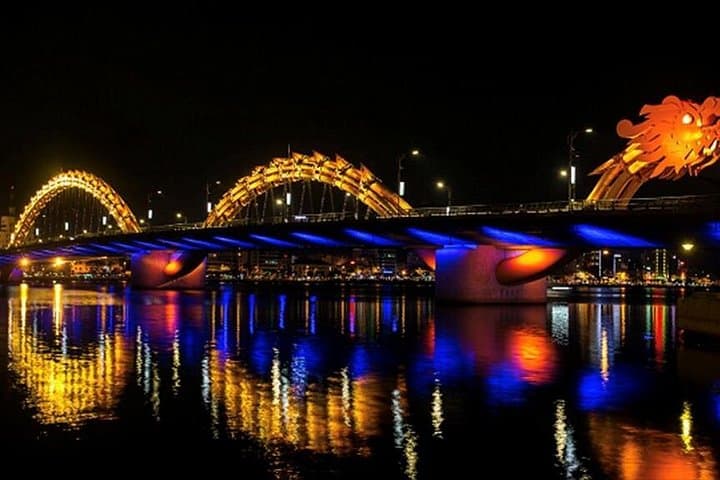Da Nang Night Scooter Food Tour: Street Eats, Charming Show & Rooftop Bar