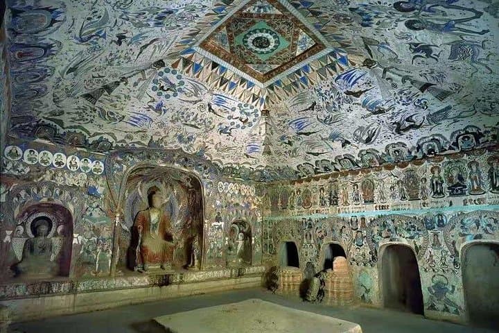 5-Day VIP Silk Road Trip from Dunhuang: Mogao Caves, Yumen Pass & Crescent Moon Spring photo 3