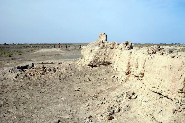 3-Day Silk Road Highlights: Mogao Caves, Crescent Lake & Yumen Pass photo 6
