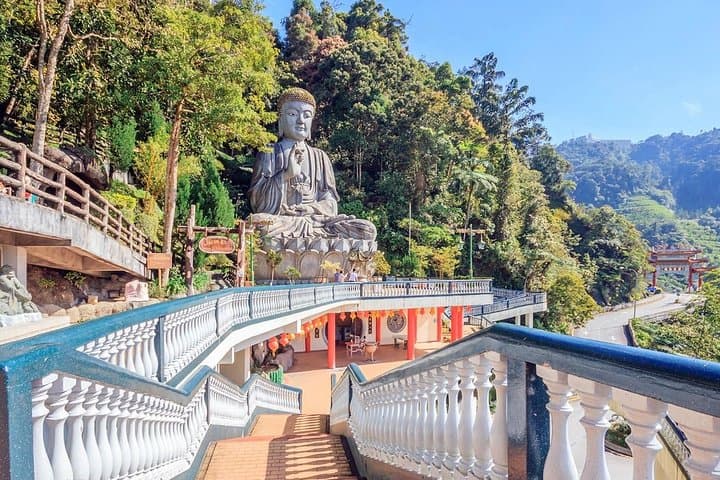 Genting Highlands Day Trip via Batu Caves: Skyway Views, Temples & Theme Park Time photo 4