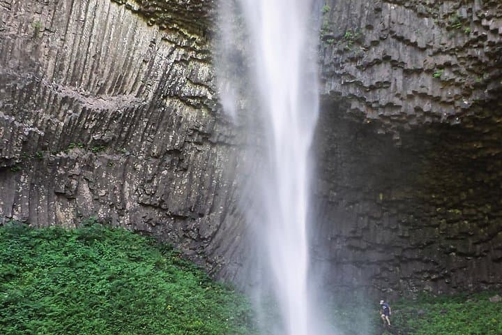 Mt Hood Loop Tour from Portland: Columbia River Gorge, Waterfalls & Timberline Lodge photo 4