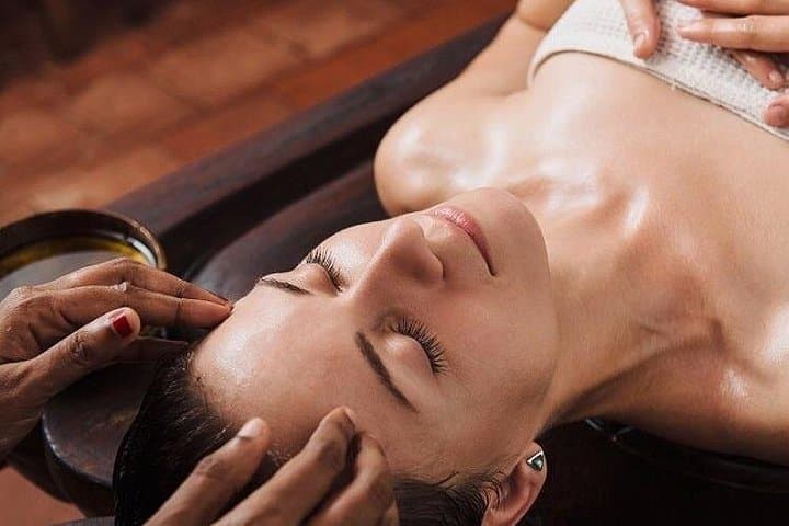 Shiro and Mugha Abhyanga: Traditional Ayurvedic Massage in Fort Kochi photo 1