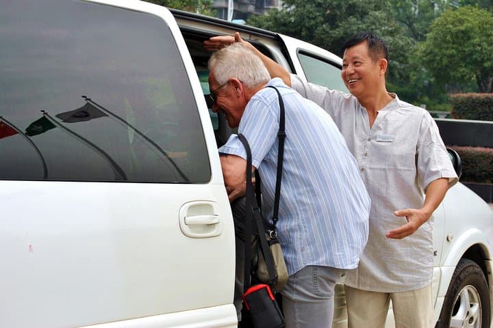 Private Departure Transfer from Chiang Mai Hotels to CNX — Reliable Door-to-Door Service photo 1