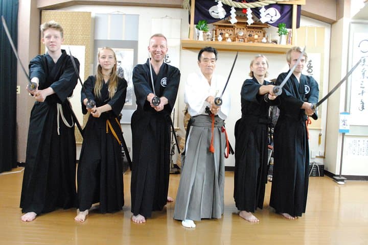 Learn Iaido in Tokyo: Hands-On Samurai Swordsmanship Workshop photo 6