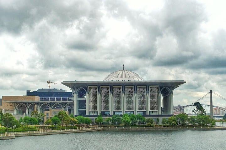 Putrajaya Cruise & Batu Caves Full-Day Tour from Port Klang photo 4