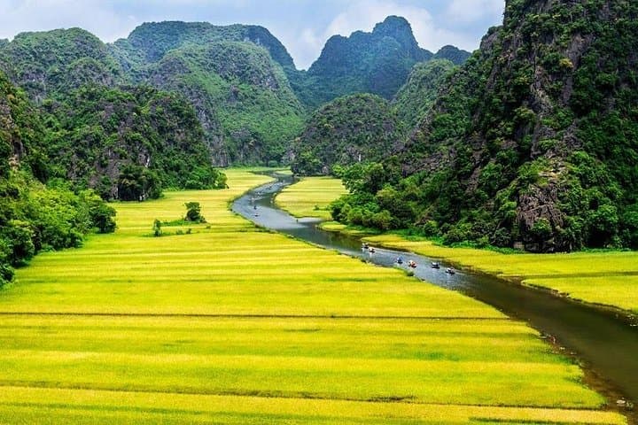 Hoa Lu, Tam Coc & Mua Cave: Full-Day Boat, Temple, Bike Loop from Hanoi photo 1