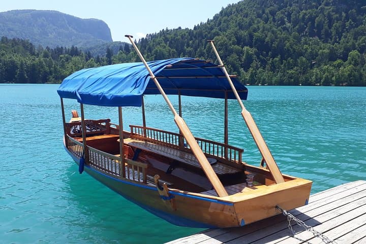 Private Day Tour: Ljubljana & Lake Bled from Zagreb photo 2