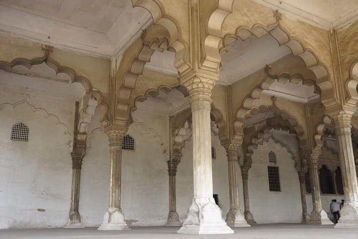 Same-Day Agra Tour From Hyderabad: Taj Mahal & Agra Fort in One Day photo 3