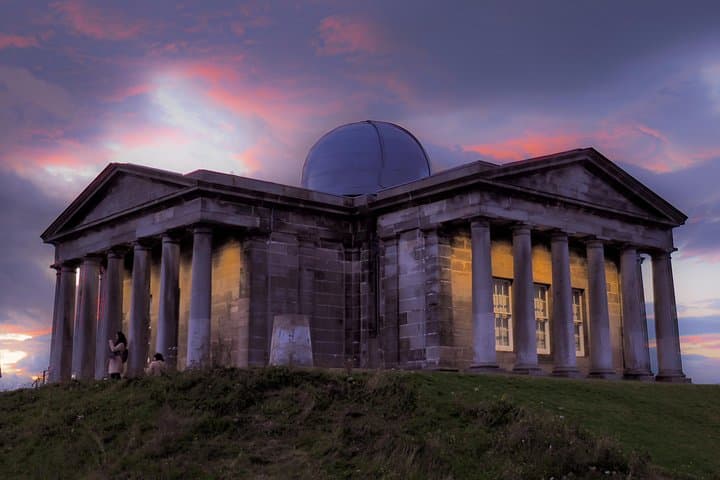 Edinburgh Cityscape Photography Tour: Capture the Royal Mile & Castle Views photo 4