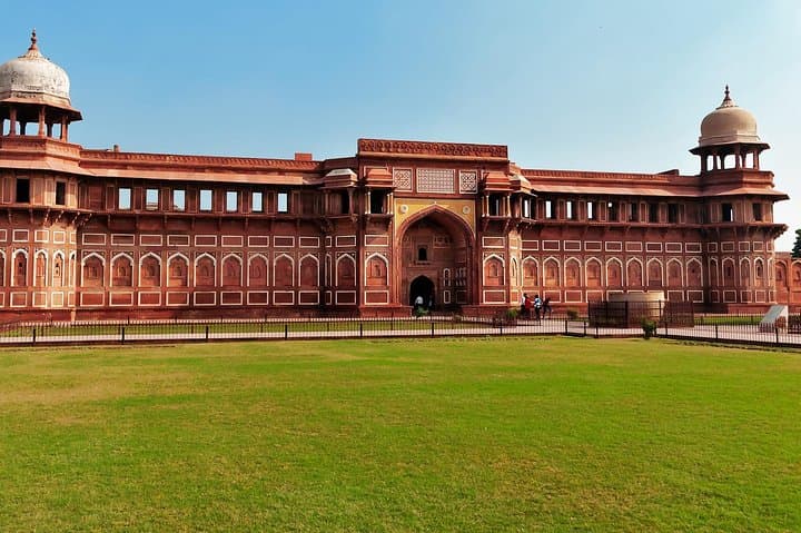 Overnight Agra Tour from Hyderabad: Sunrise at the Taj Mahal & Agra Fort photo 3