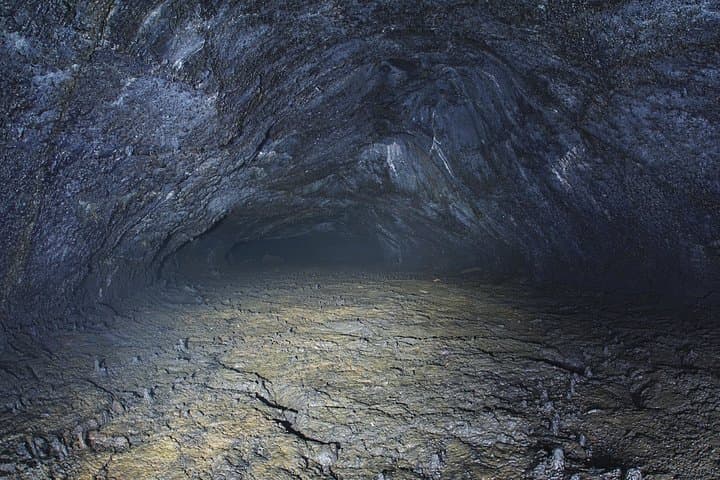 Hot and Cold G-Spots Challenge: Reykjavik Caves and Geothermal River Adventure photo 5