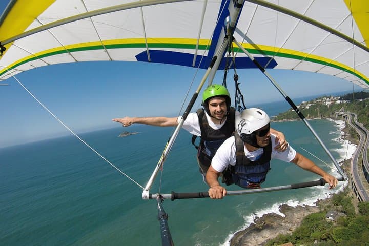 Paragliding & Hang Gliding Over Rio: Pedra Bonita Flights from São Conrado photo 3