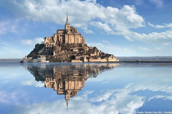 Mont Saint-Michel Private Day Trip from Caen: Abbey, Tides & Medieval Village photo 4