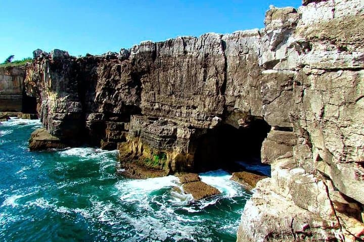 Sintra & Cascais Full-Day Private Tour: Pena Palace, Cabo da Roca & Coastal Views photo 4