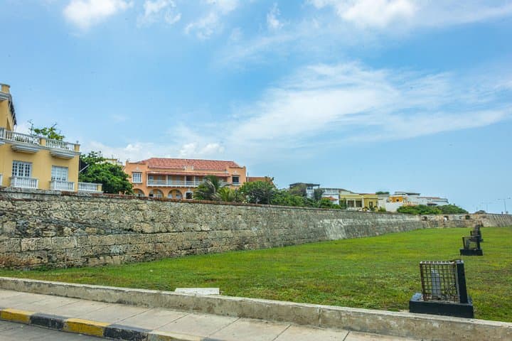 Private Cartagena Sightseeing: Tailored Walking Tour of the Walled City and Fortresses photo 3