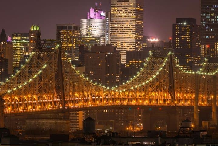 Private New York City Night Tour with Driver-Guide — Evening Skyline & Brooklyn Views photo 6