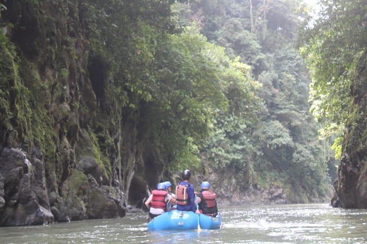 Pacuare River One-Day Rafting from Turrialba: 29km of Class II–V Rapids photo 6