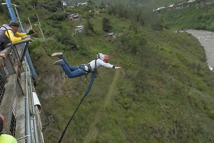 Leap and Swing: 100m Bridge Bungee & Swing Jump in Baños, Ecuador photo 3