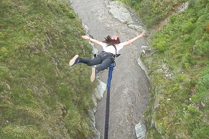 Leap and Swing: 100m Bridge Bungee & Swing Jump in Baños, Ecuador photo 5