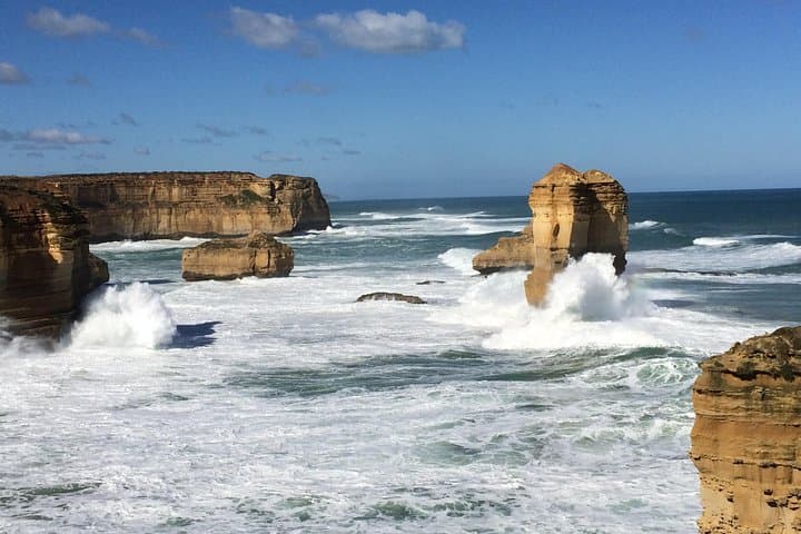 Private Day Tour to the 12 Apostles on the Great Ocean Road photo 1