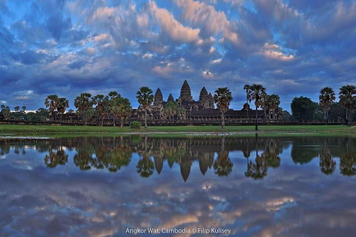 Sunrise Over Angkor Wat: Guided Sunrise and Sunset Temple Tour from Siem Reap photo 3