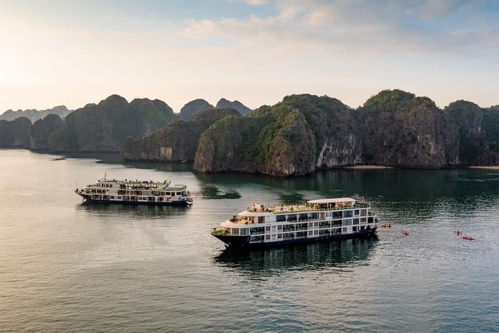 Mon Chéri 3-Day Luxury Cruise: Halong Bay & Cat Ba Adventure photo 3