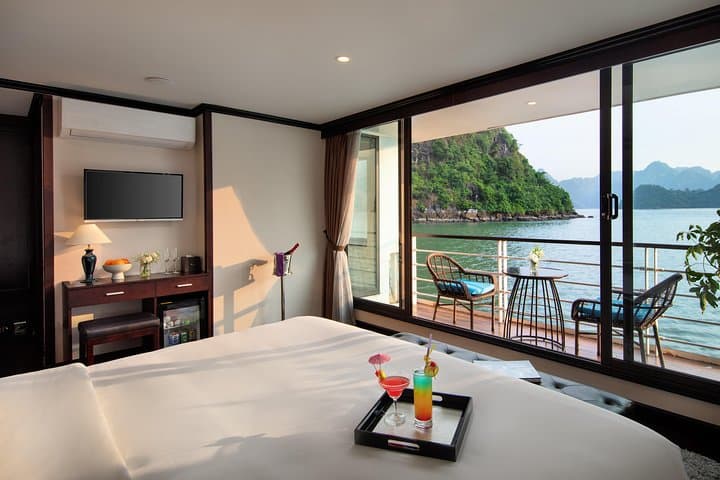 Mon Chéri 3-Day Luxury Cruise: Halong Bay & Cat Ba Adventure photo 6