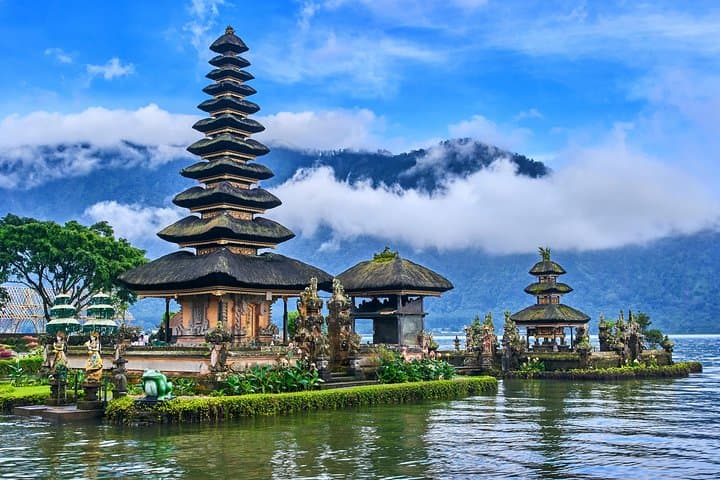 Private Full-Day Bali UNESCO Tour: Jatiluwih, Ulun Danu & Tanah Lot photo 2