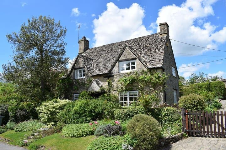 Private Cotswolds Day Tour from Oxford: Burford, Bourton-on-the-Water & Blenheim Palace photo 4