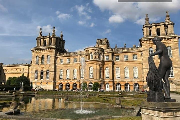 Southampton to Heathrow: Private Transfer with Oxford Walking Tour & Blenheim Palace Entry photo 2