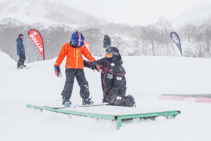 Full-Day Snowboard Lesson in Niigata: Learn Japan's Powder in 6 Hours photo 2