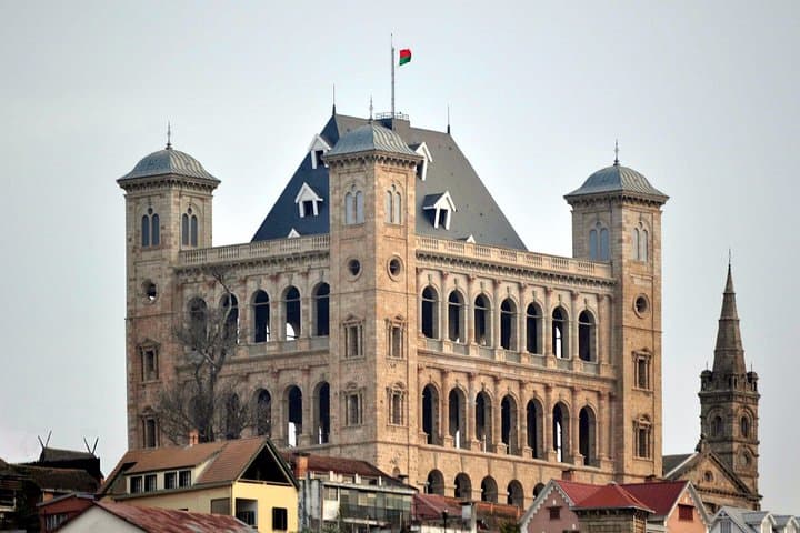 Antananarivo Two-Palace Day Trip: Ambohimanga & The Rova