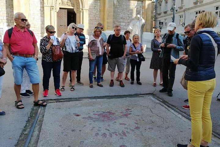 Sarajevo Grand Walking Tour — Discover Baščaršija, Historic Sites & Stories