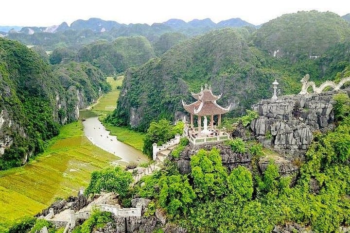 Ninh Binh Full-Day: Hoa Lu, Trang An Boat & Mua Cave Hike from Hanoi photo 2