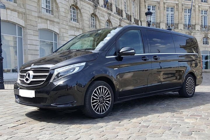 Zurich to Davos Premium Transfer: Luxury Chauffeured Ride to the Alps