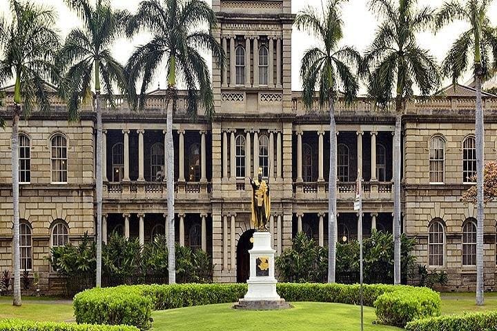 USS Arizona Memorial & Historic Honolulu Day Tour from Maui