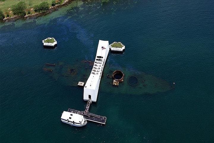 USS Arizona Memorial & Historic Honolulu Day Tour from Maui photo 3