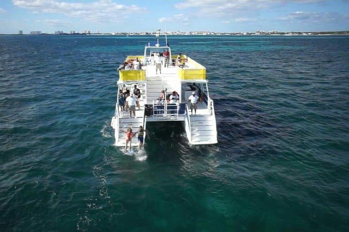 Catamaran Isla Mujeres Unlimited: Sail, Snorkel & Beach Club from Playa del Carmen photo 5
