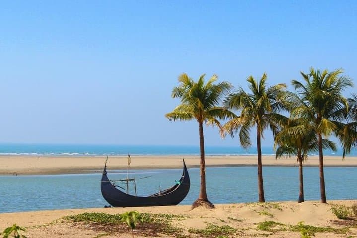 Cox's Bazar 5-Day Beach Tour: Himchhari, Inani & Laboni Highlights