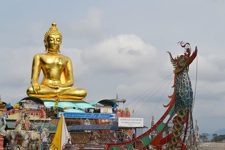 Chiang Rai 2-Day Highlights: White Temple, Golden Triangle & Mae Kok River