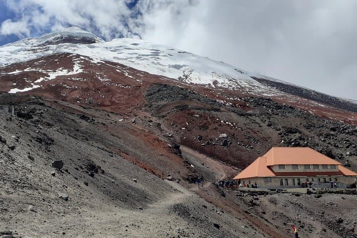 Cotopaxi to Quilotoa: 2-Day Volcano & Crater-Lagoon Adventure from Quito photo 1