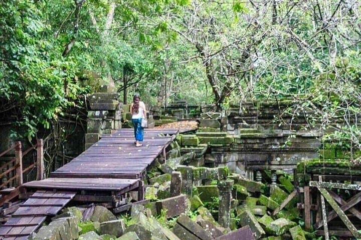 Sunrise at Angkor Wat: 2-Day Temples & Tonle Sap Adventure from Siem Reap photo 4