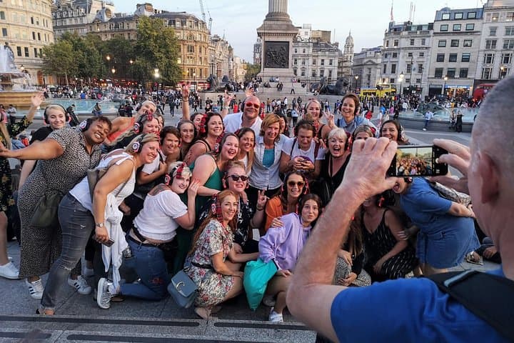 Boogie Shoes Silent Disco Walking Tour — West End Dance-Walk in London photo 6