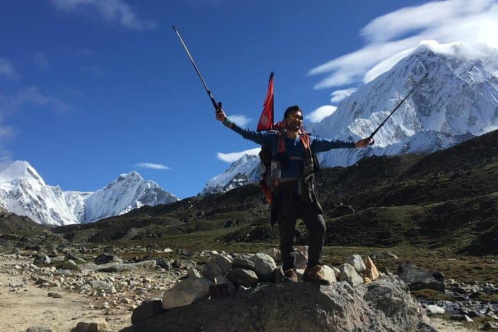 Short Everest Base Camp Trek: 10-Day Route to Everest Base Camp & Kala Patthar photo 3