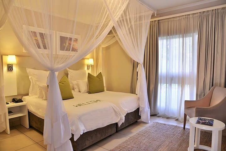 Victoria Falls 4-Day Cresta Sprayview Hotel Package — Falls Tour, Chobe Safari & Optional Helicopter photo 4