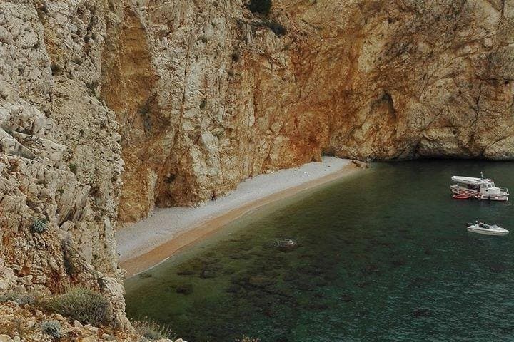 Private Wild Bays Boat Trip with Captain Bobo — Secluded Beaches & Snorkeling on Krk photo 6
