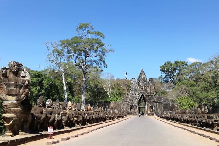 Sunrise at Angkor Wat: 2-Day Private Temples Tour in Siem Reap photo 5