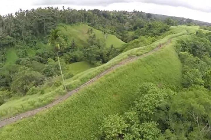 Ubud Ridge Walk and Tirta Empul Blessing: Private Guided Day Tour photo 3