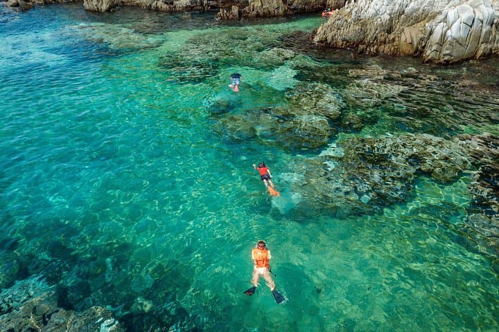 Huatulco Shore Snorkel: Premium Family Snorkeling in Santa Cruz Bay